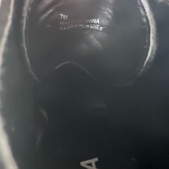 MIA laser cut black suede booties women’s size 7-GUC - Picture 5 of 15